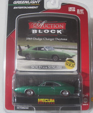 1:64 GREENLIGHT 1969 DODGE CHARGER DAYTONA MECUM AUCTION BLOCK GREEN