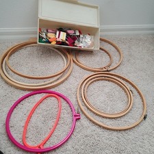 Lot Of 10 Embroidery Hoops Wood/ Plastic Various Sizes w JP Coats Floss