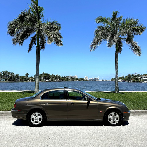 2001 Jaguar S-Type BMW 5-SERIES MERCEDES E-CLASS LINCOLN LS VOLVO S80 E350 535