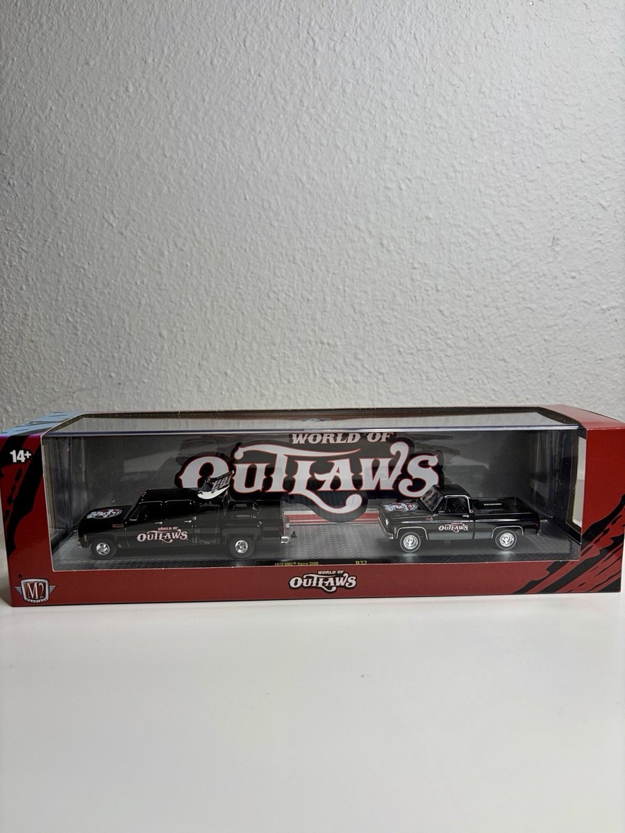 M2 Machines 1:64 World of Outlaws 1973 GMC Sierra 3500 1975 Sierra