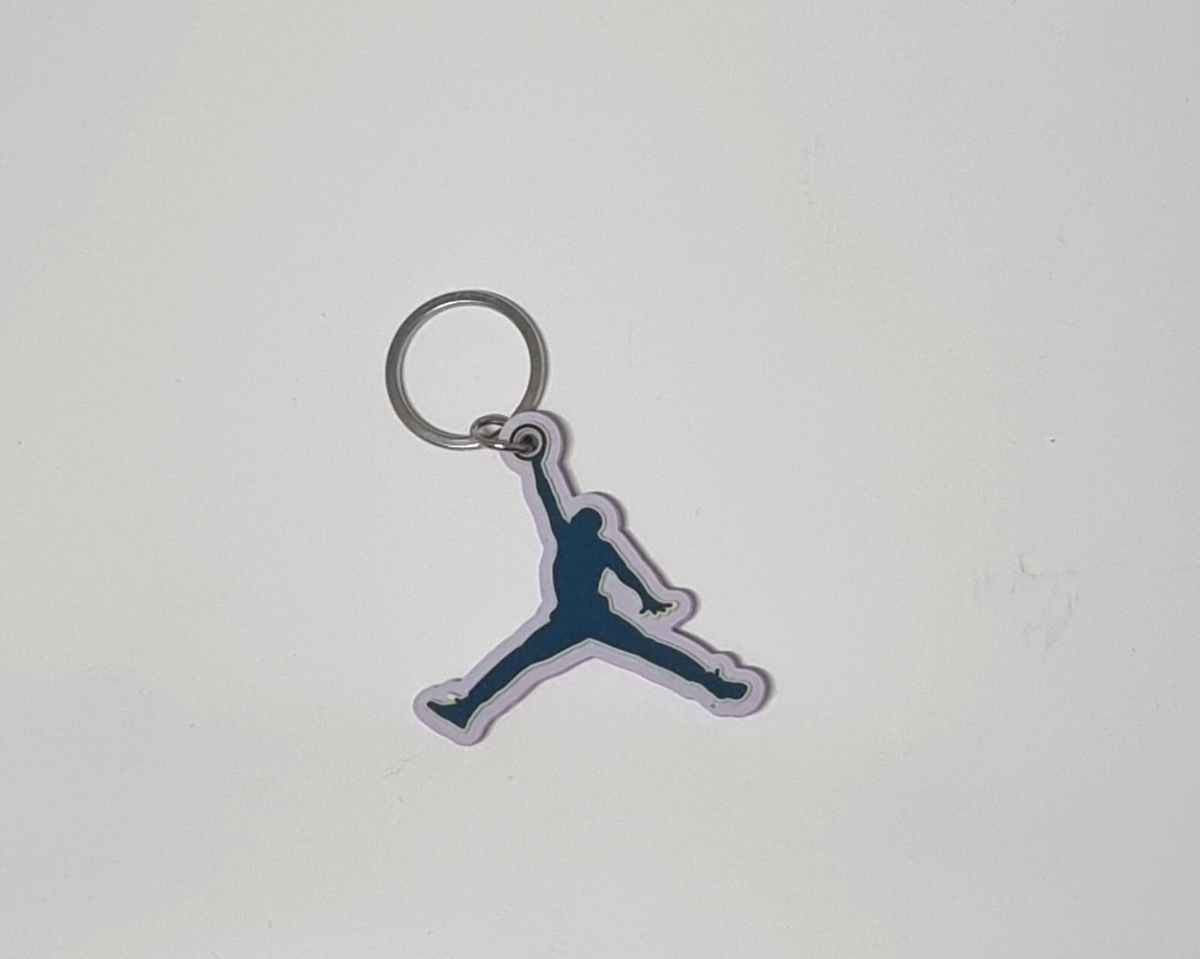 AUTHENTIC NIKE AIR JORDAN JUMPMAN HANG TAG KEYCHAIN GREEN