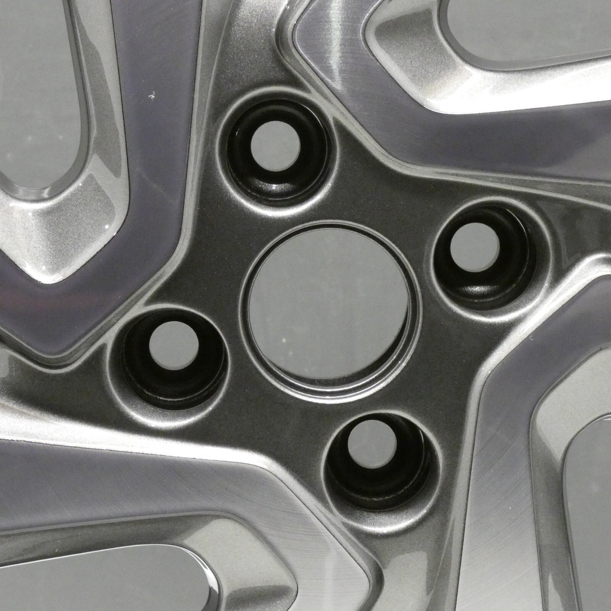 Kit Tuercas Rueda 12x1.50 Cónicas Vaso 14 Cerradas (16 Unidades) Croma