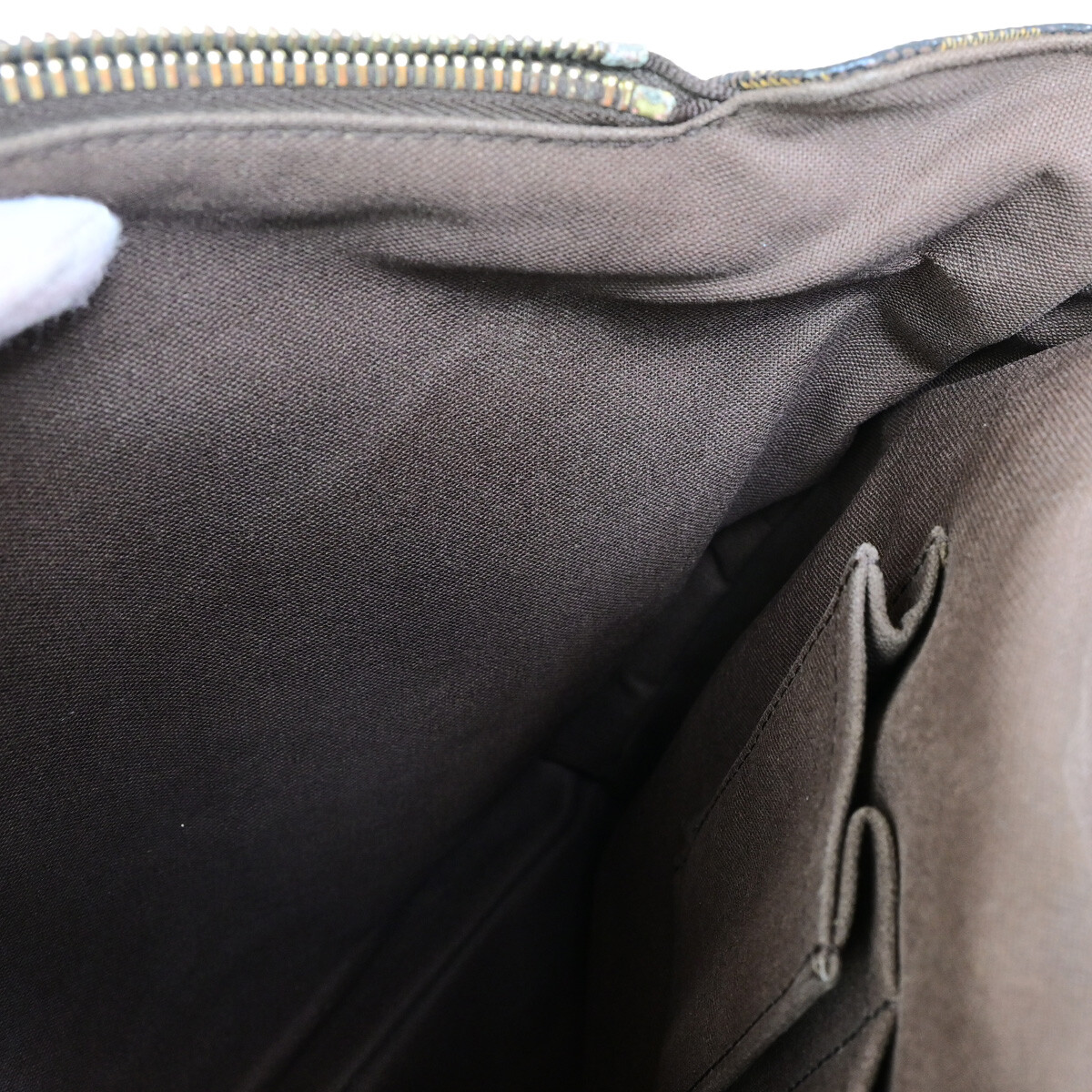 LOUIS VUITTON Brooklyn MM Shoulder Bag Damier Ebene Leather LOUIS VUITTON Brooklyn MM Shoulder Bag Damier Ebene Leather