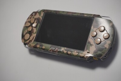 PSポータブル PSP1000 メタルギアソリッド 迷彩カラー s-l400.jpg