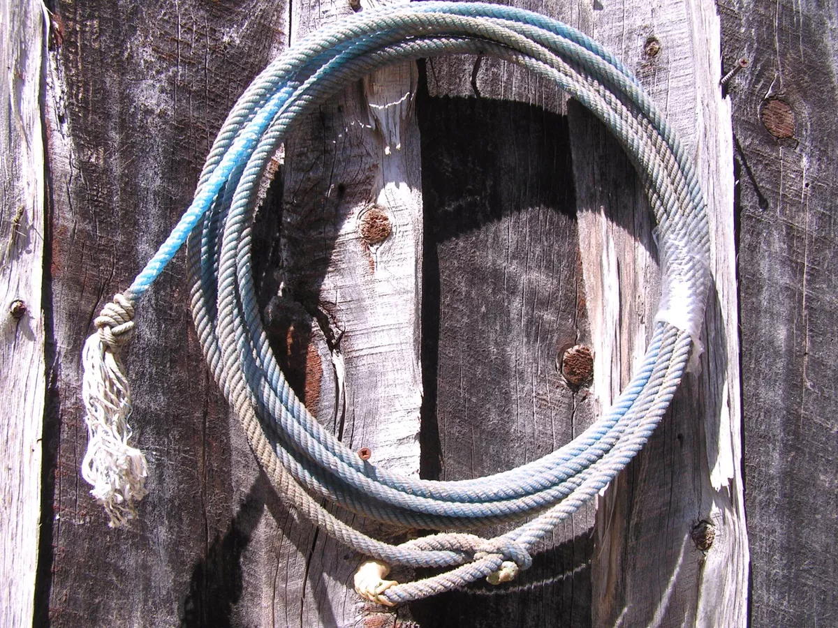 Old Lasso Rope, Retired Cowboy Lariat, Vintage Western Wall Hang #BL1