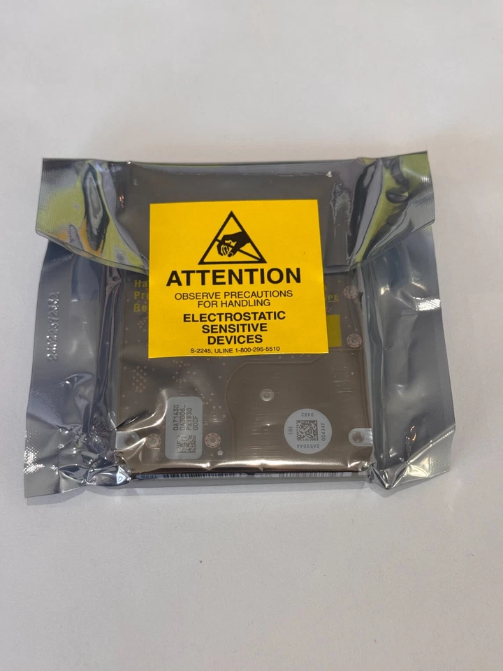 Hitachi HTS725032A9A362 MLC: DA3212 P/N: 0A73373 320GB - Image 2 of 2