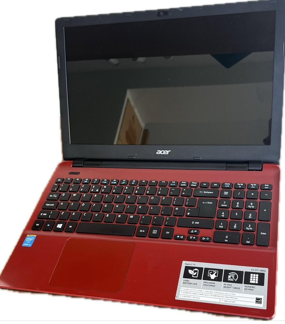 Acer Aspire E5-571 laptop/15.6