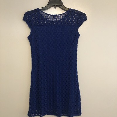 Fresh of LA Crochet Shift Dress Stretch Lined Cap Sleeves Medium Petite Royal