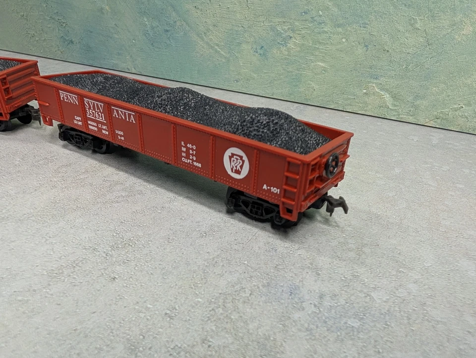 USED Model Power HO Scale 40' Gondola Pennsylvania #357621 Red w/ Load (2 pcs) - Image 2 of 4