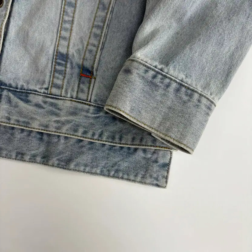 True Religion 22SS Denim Trucker Jacket - Size 95 thumbnail 4