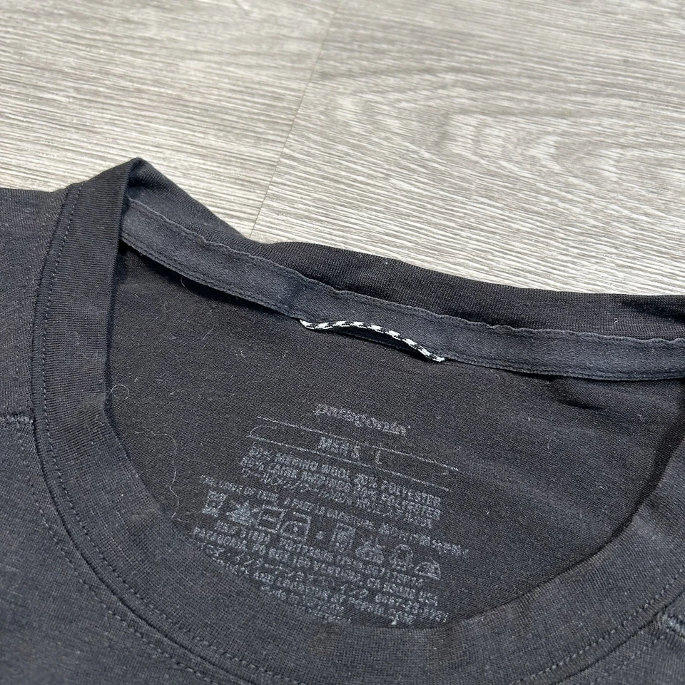 Мужская футболка Patagonia шерсть мериноса короткий рукав вырез лодочкой большая черная футболка для походов - Изображение 2 из 4