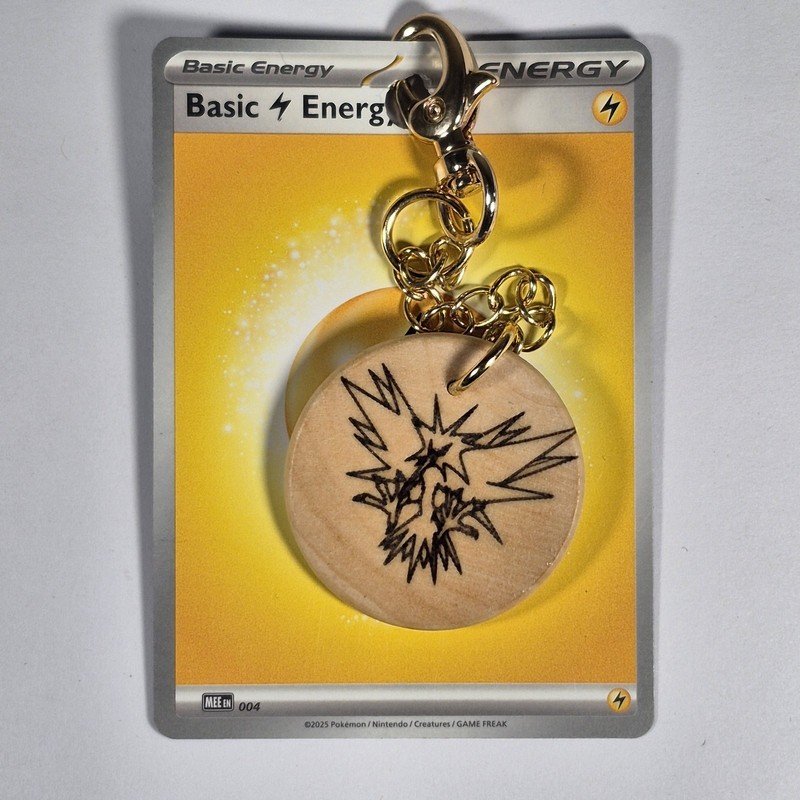 Pokémon  - Zapdos - Custom Keychain - Light Wood Stain