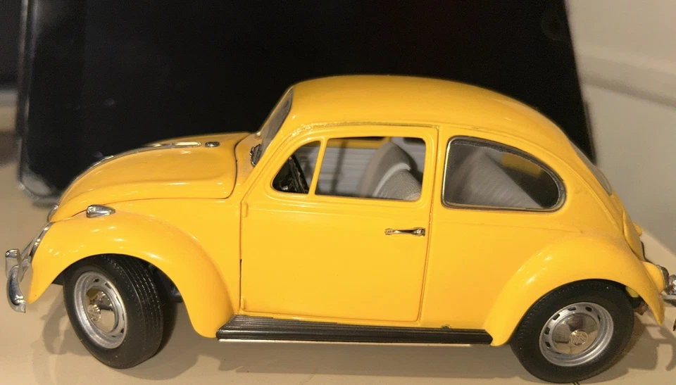 Modelo de precisión Franklin Mint 1992 - 1967 Volkswagen Beetle Bug amarillo Foto 4 de 4