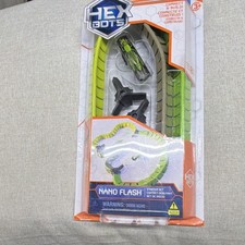Spin Master HEXBUG Nano Flash Starter Set Robot Toy Track Kit 6072808