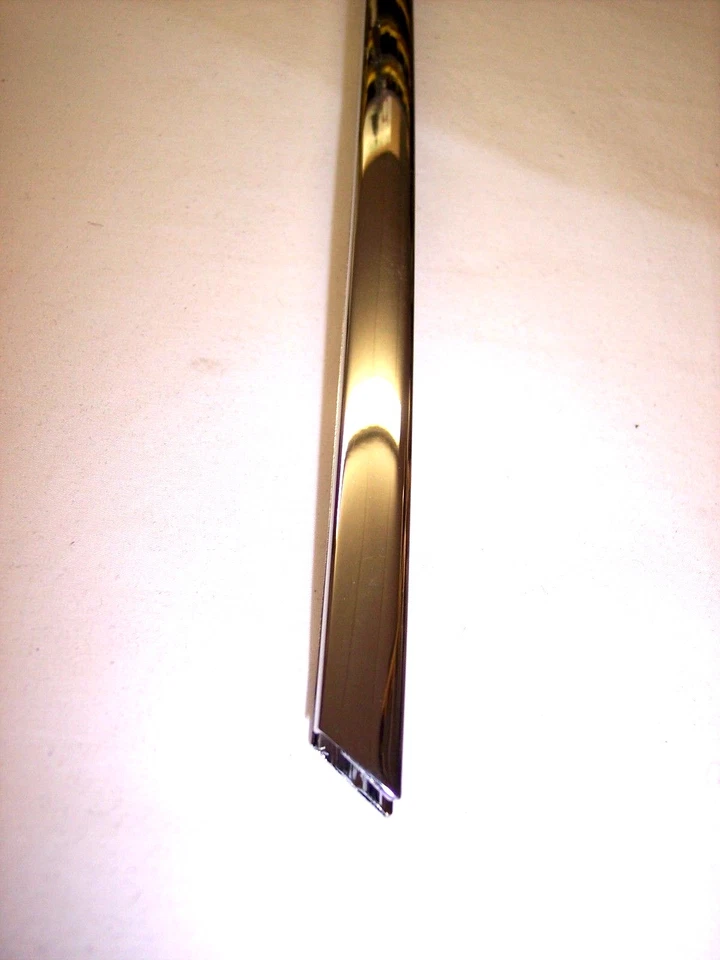 Buick LeSabre Centurion 1971-75 convertible cuarto trasero ventana sello retenedor L Foto 2 de 4