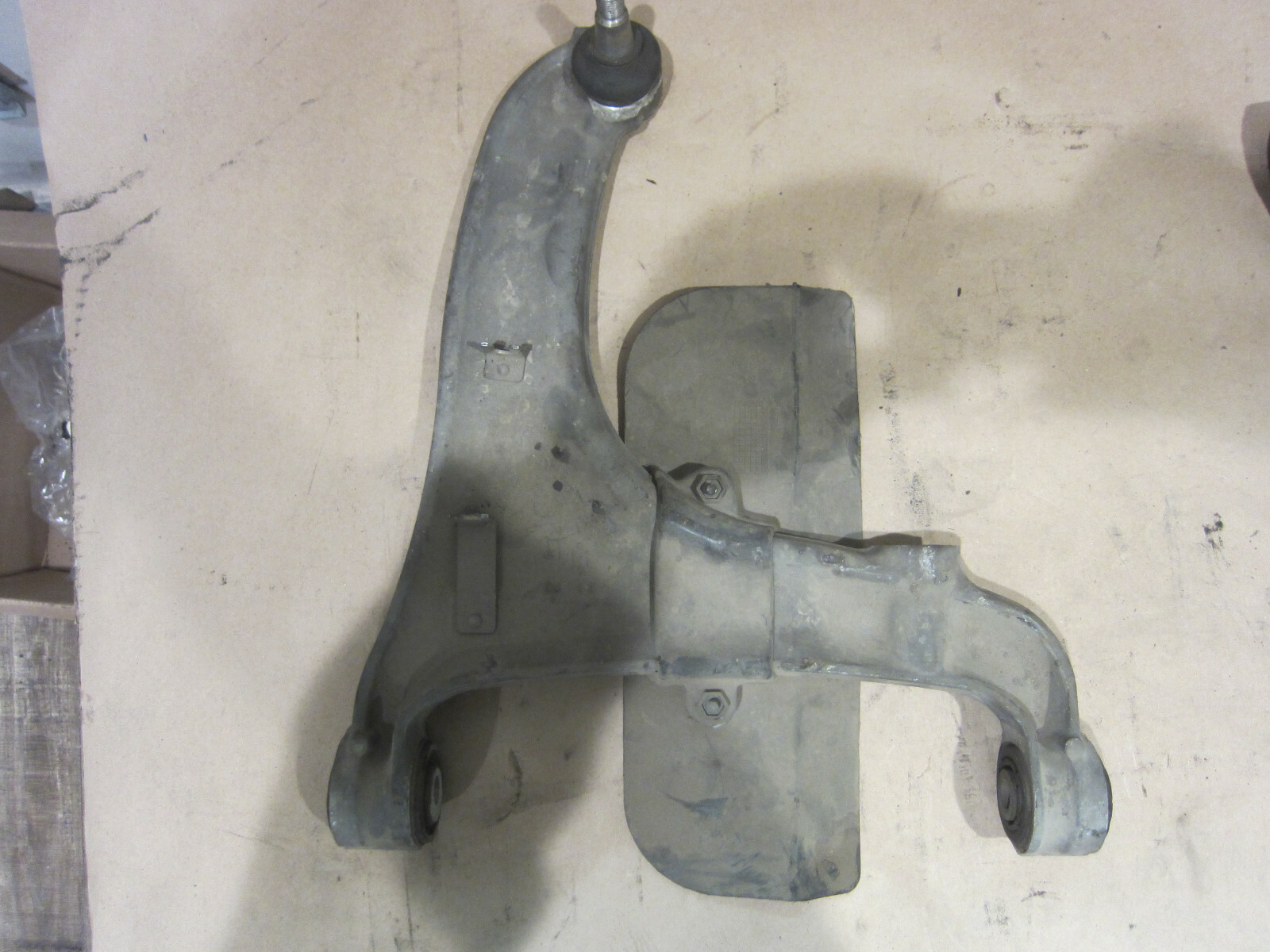 Maserati Qattroporte 06  RH Rear Lower Suspension Control Arm  Lever  217738
