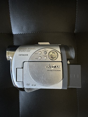 Hitachi DZ-MV730A DVD-Camcorder (ohne Ladegerät und ohne SD-Karte) - funktioniert - Bild 1 von 9