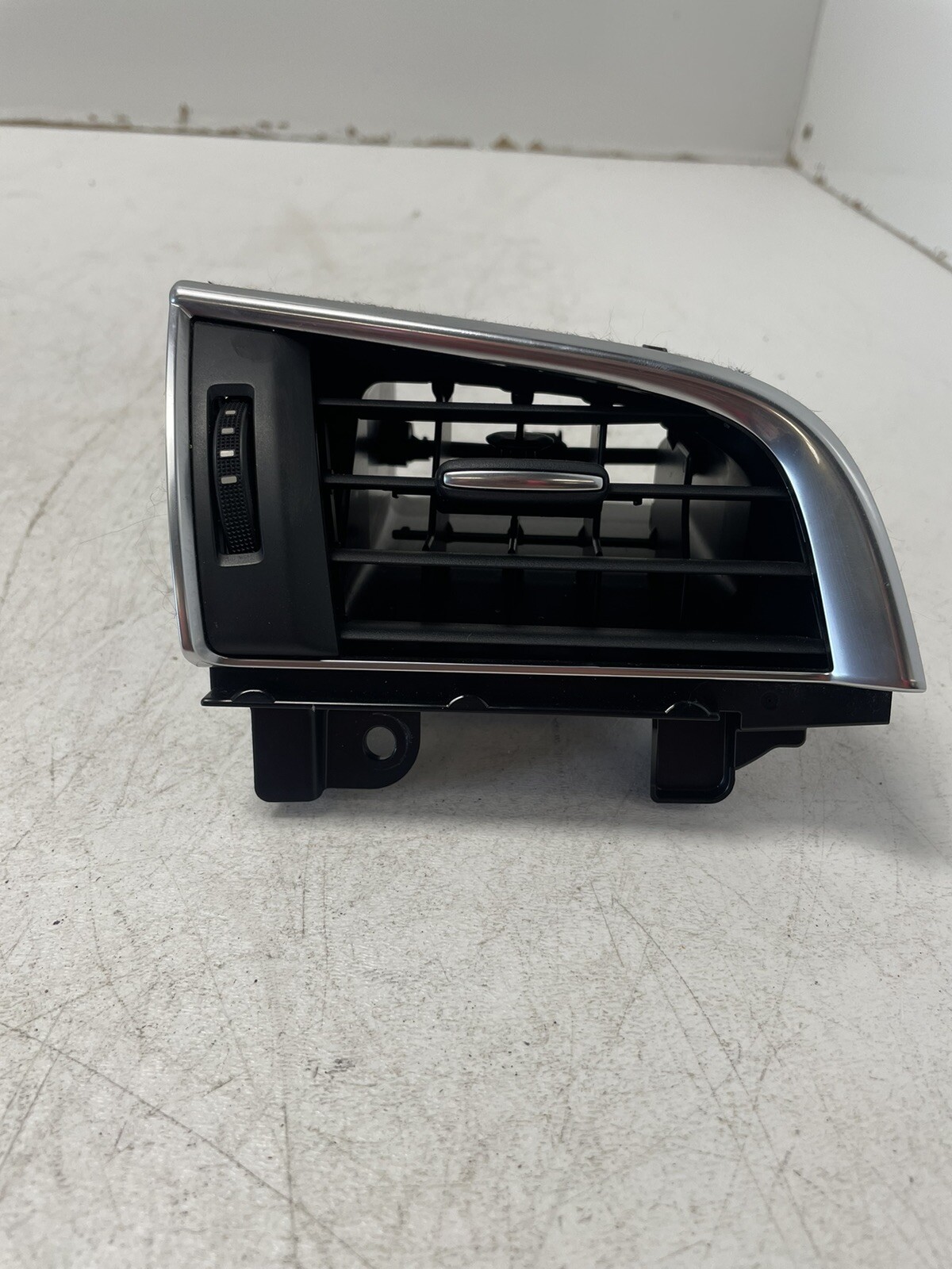 2016-2017 Mazda 6 Front Passenger Dashboard Ac Air Vent Grille OEM USED ZOOM IN