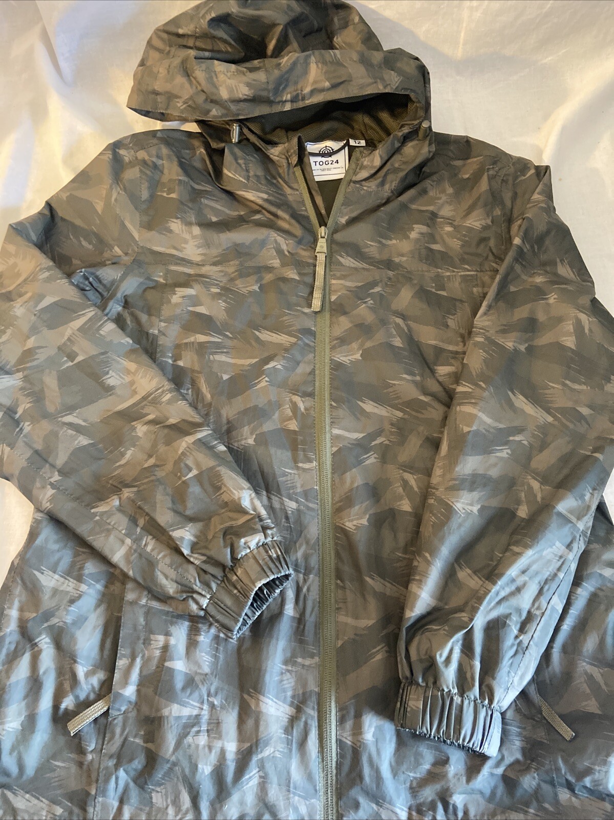 Picture 3 of 15