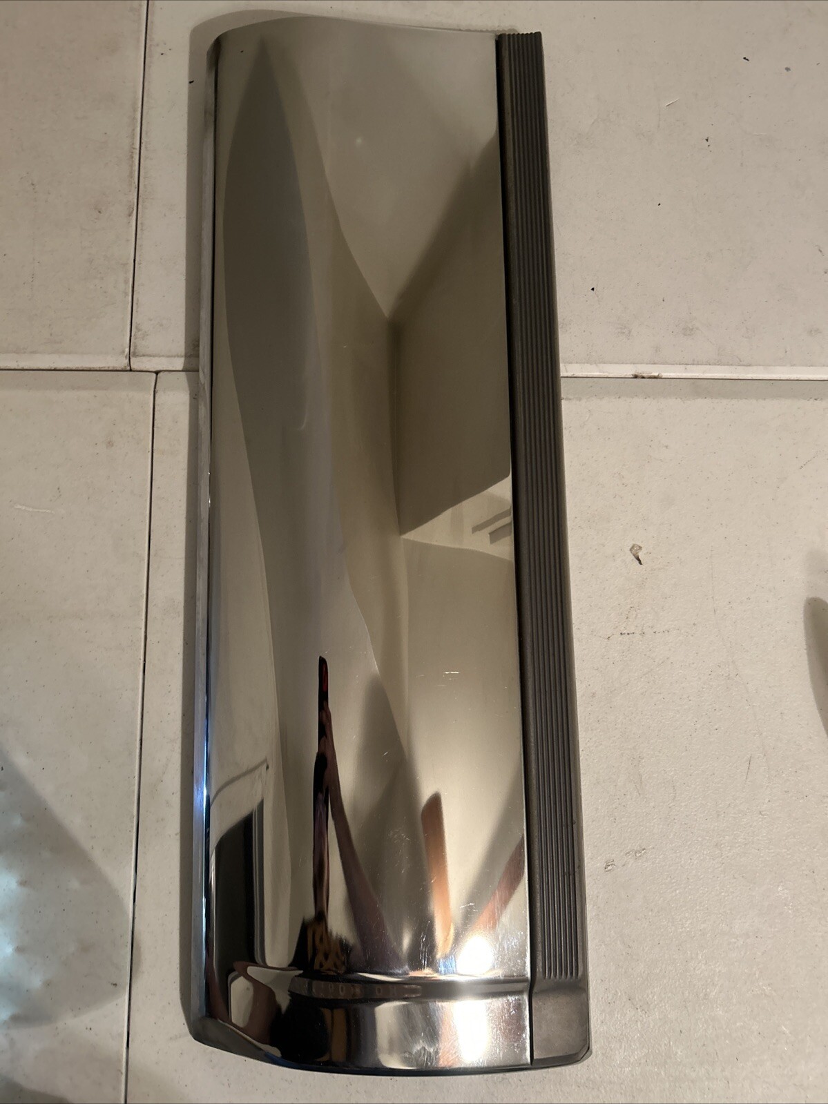 CADILLAC FLEETWOOD BROUGHAM 1993 - 1996 RIGHT REAR DOOR TRIM MOLDING PANEL