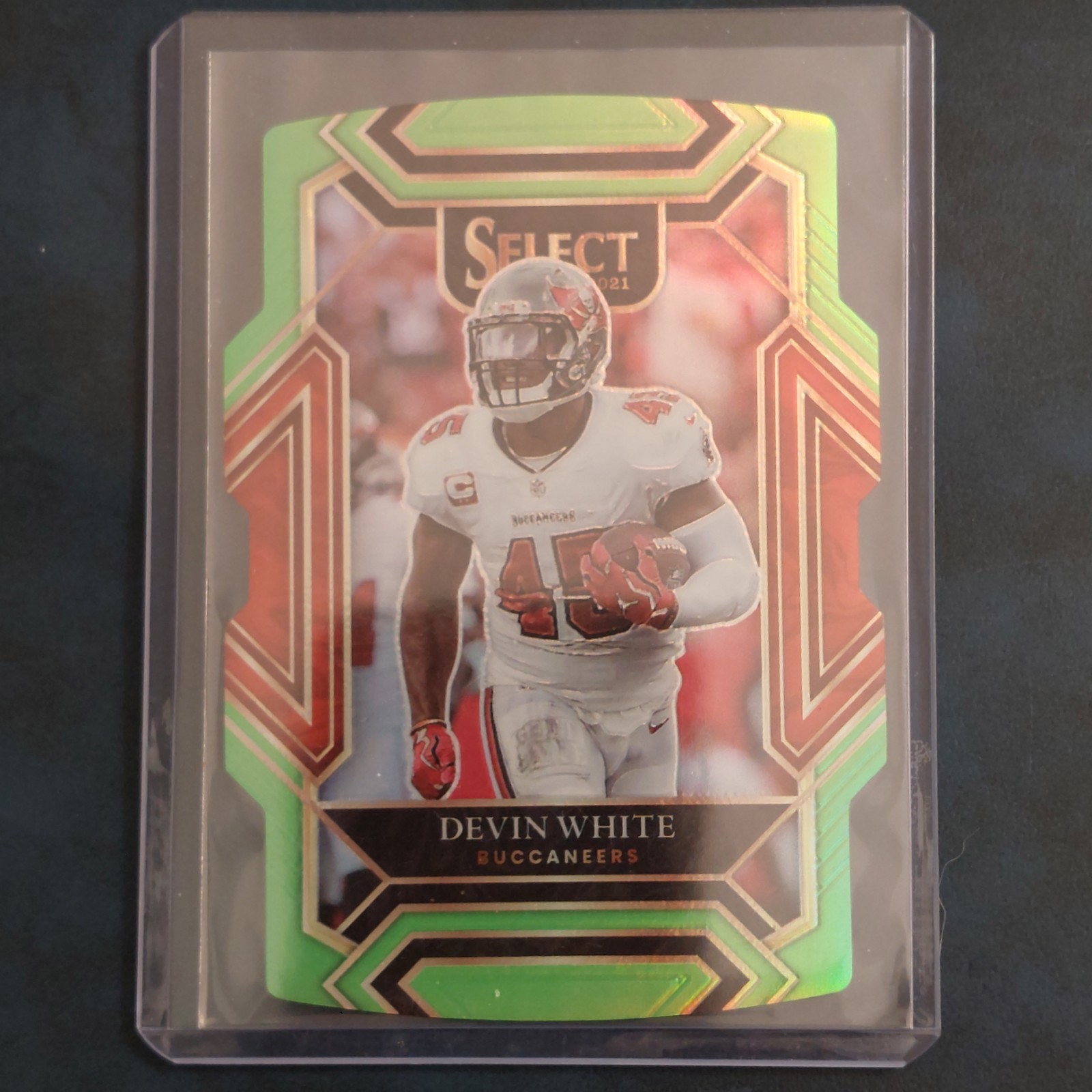 Devin White #24/349. 2021 Panini Select Neon Green Prizm. Die Cut Card 232.