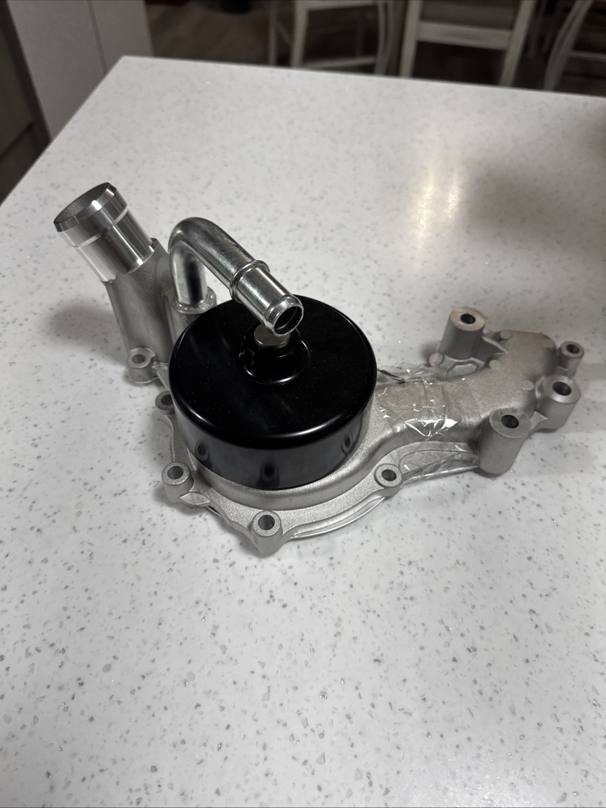 Maserati Quattroporte Water pump P/N 297912