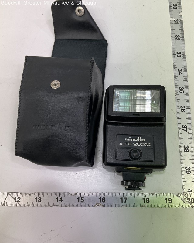 Minolta Auto 200X Shoe Mount Camera Flash