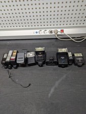 Lot Of 10 Various Model Speedlite Flash Vivitar auto 215 tz 250 - Untested