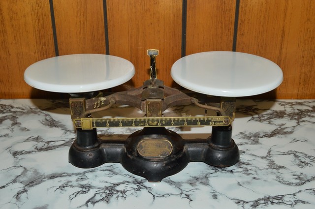 Decorative Antique Iron Balance Scale Replica Plus 2 Candles
