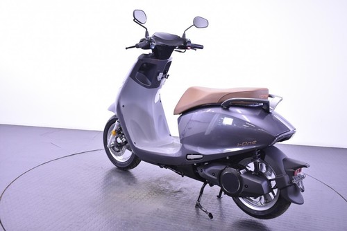 2022 KYMCO i-ONE 50cc BRANDNEW ELECTRIC PREREGISTERED SCOOTER DELIVERY MILEAGE - Picture 3 of 13