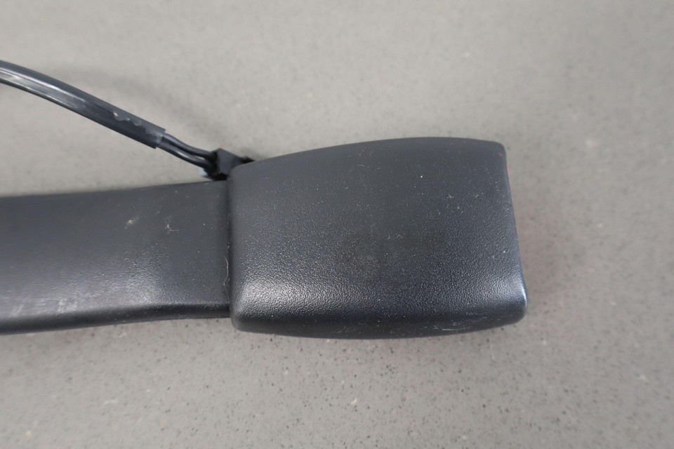 20002004 C5 Corvette Left Driver Seat Belt Buckle Black Tested eBay