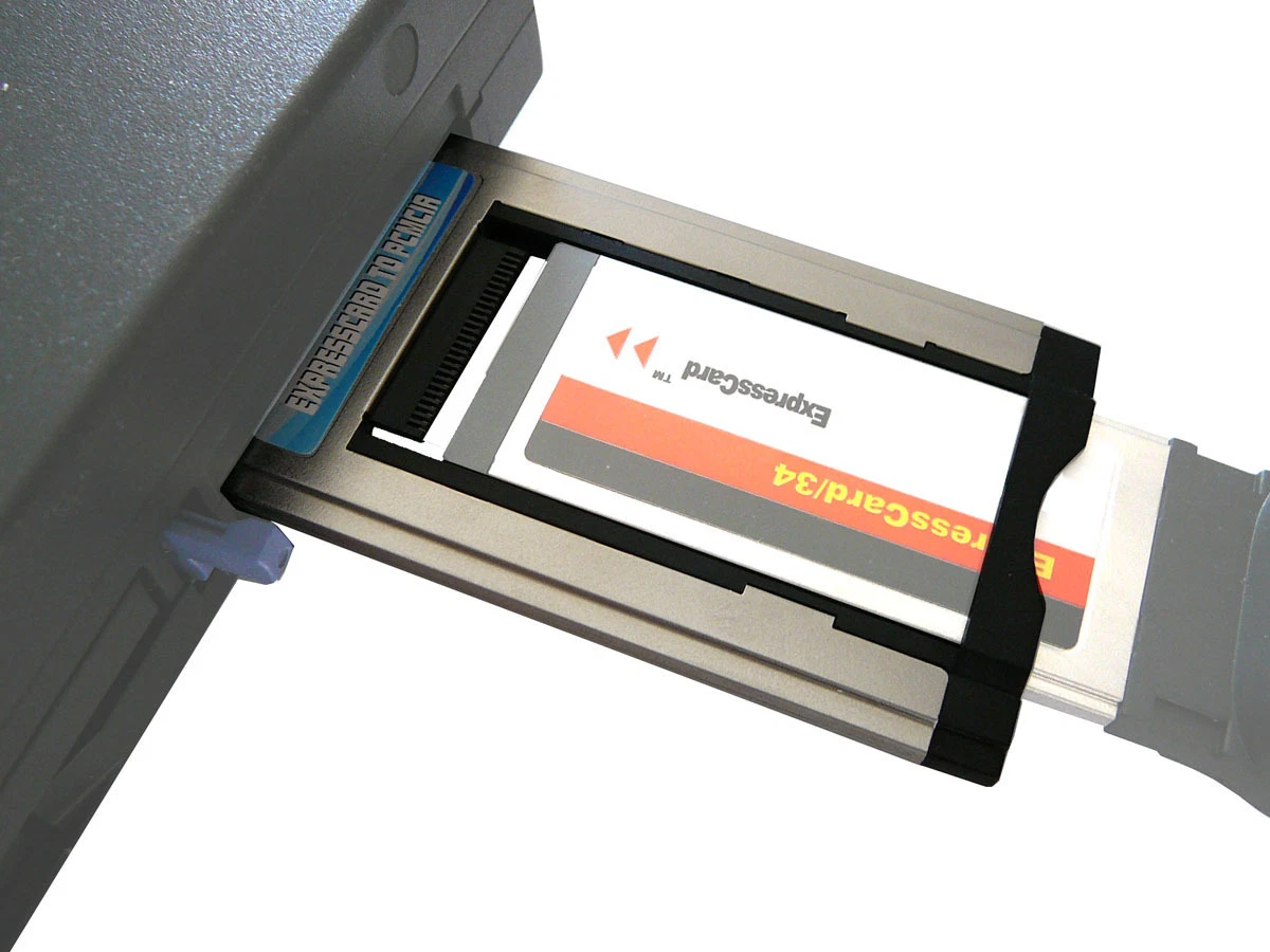 Cardbus slot