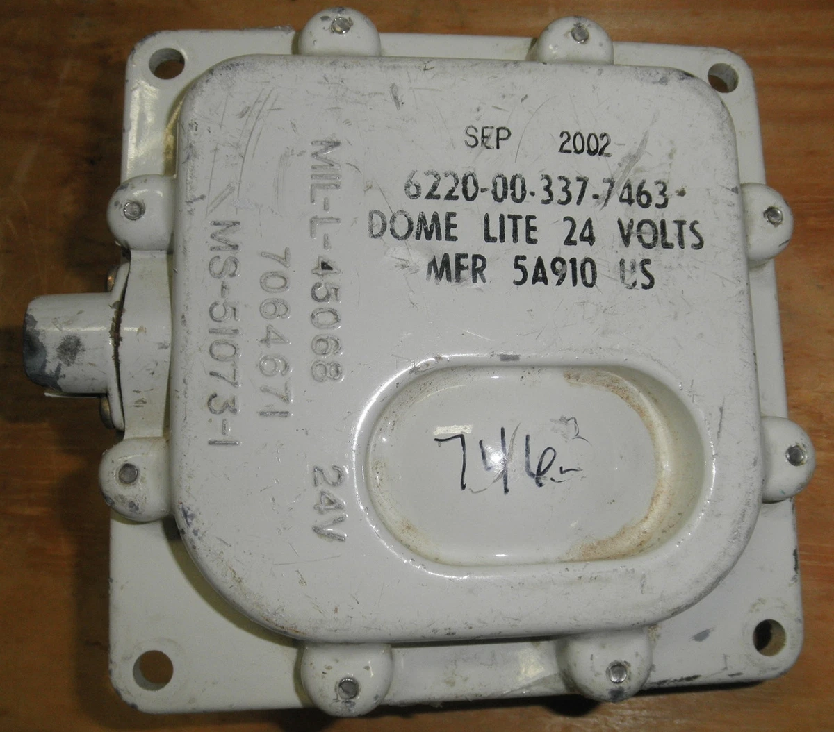 6220-00-337-7463 24V Military Dome Light USED 7064671 MIL-L-45068  