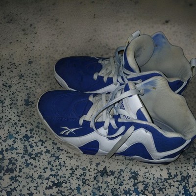 REEBOK Kamikaze II 2 Letter of Intent/Wildcats Team Dark Royal/White Size 11