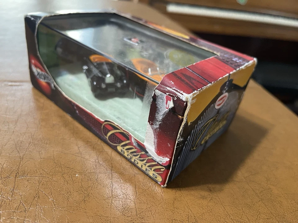 100% Hot Wheels 1:64 Classic Bodies Duesenberg & Bugatti 2 Car Set NEW in BOX - Image 4 of 4
