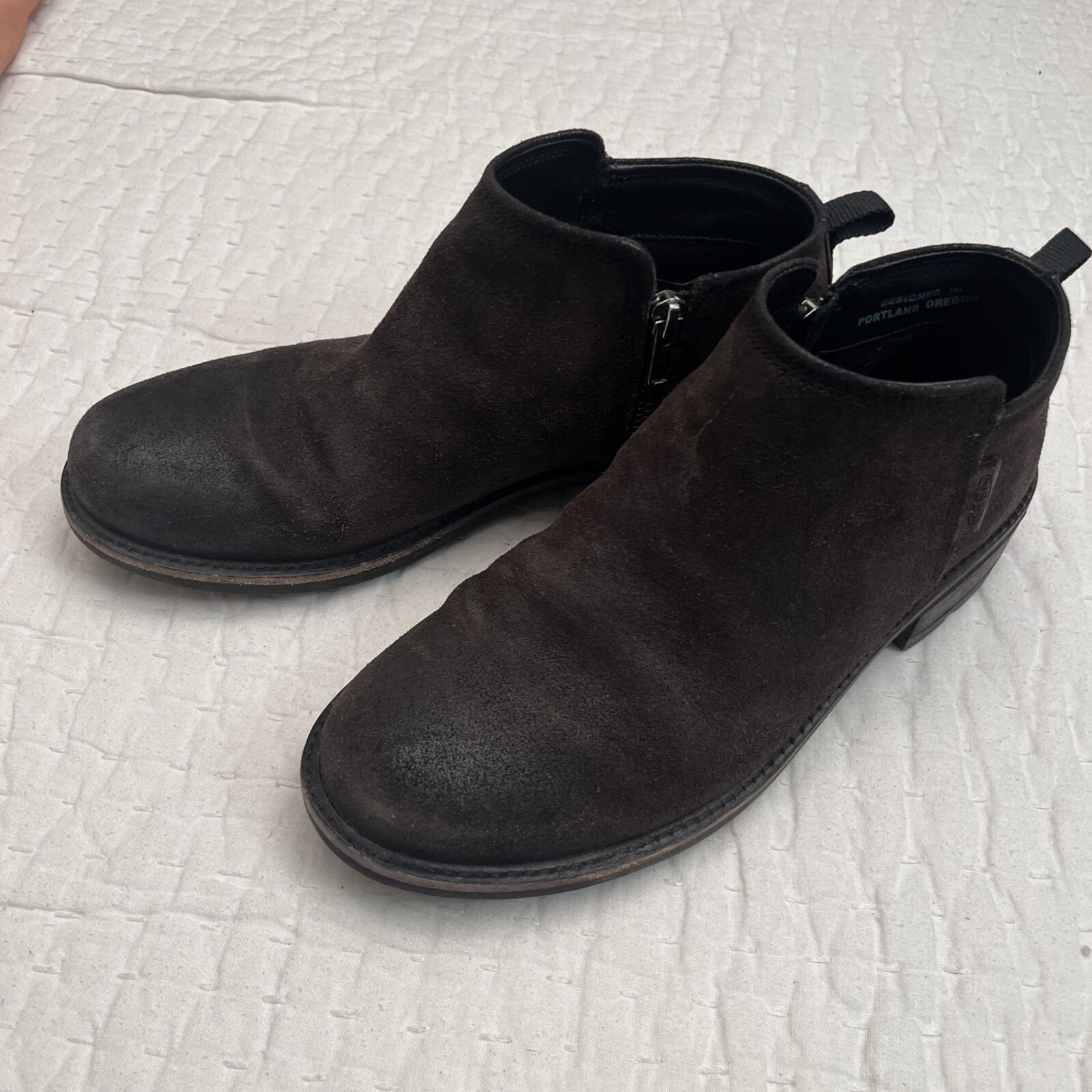 Stivaletti Keen donna Oregon City Chelsea taglia 9 scamosciati marrone scuro articolo 1023951