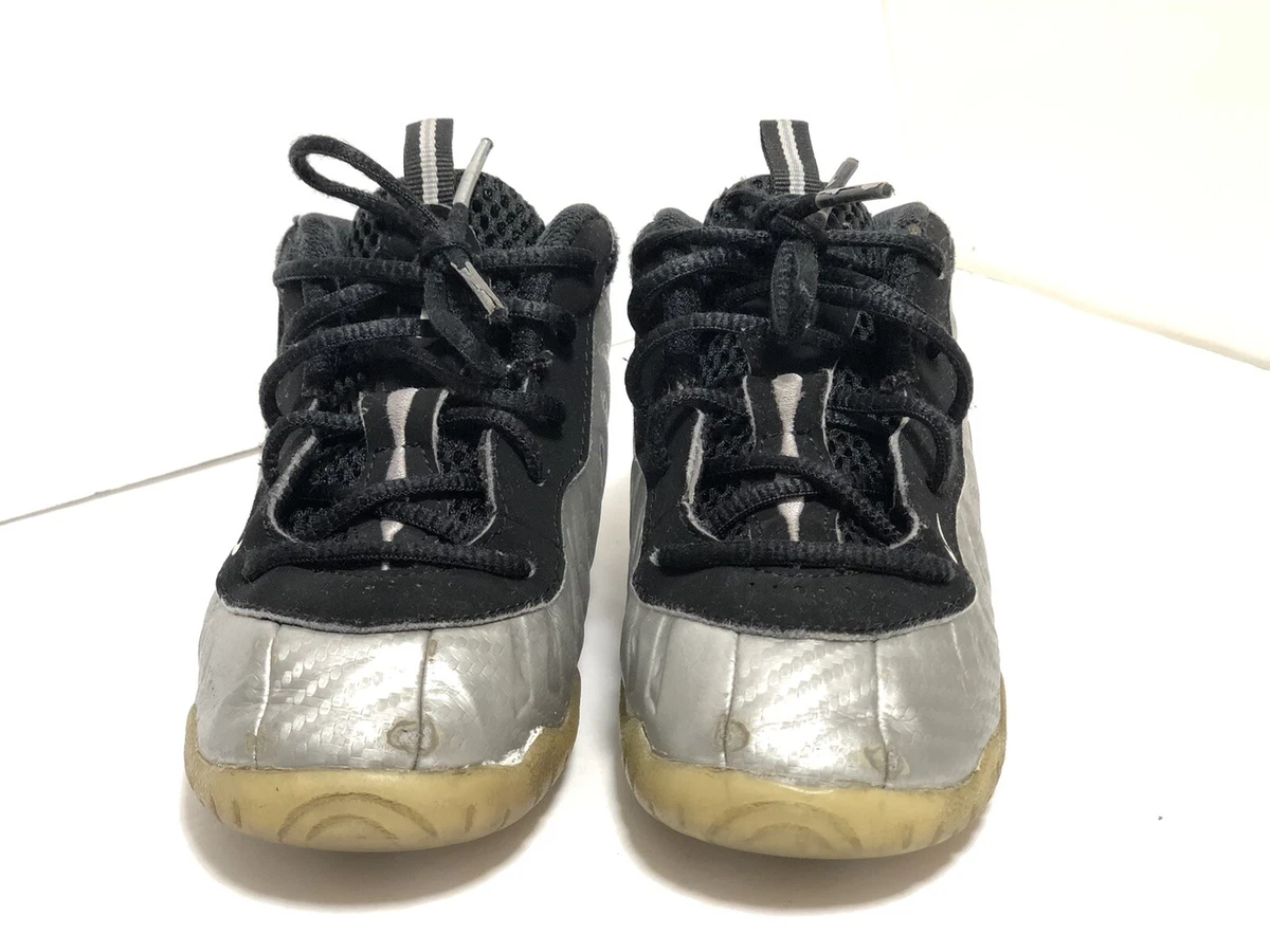 Size 2t deals shoes age