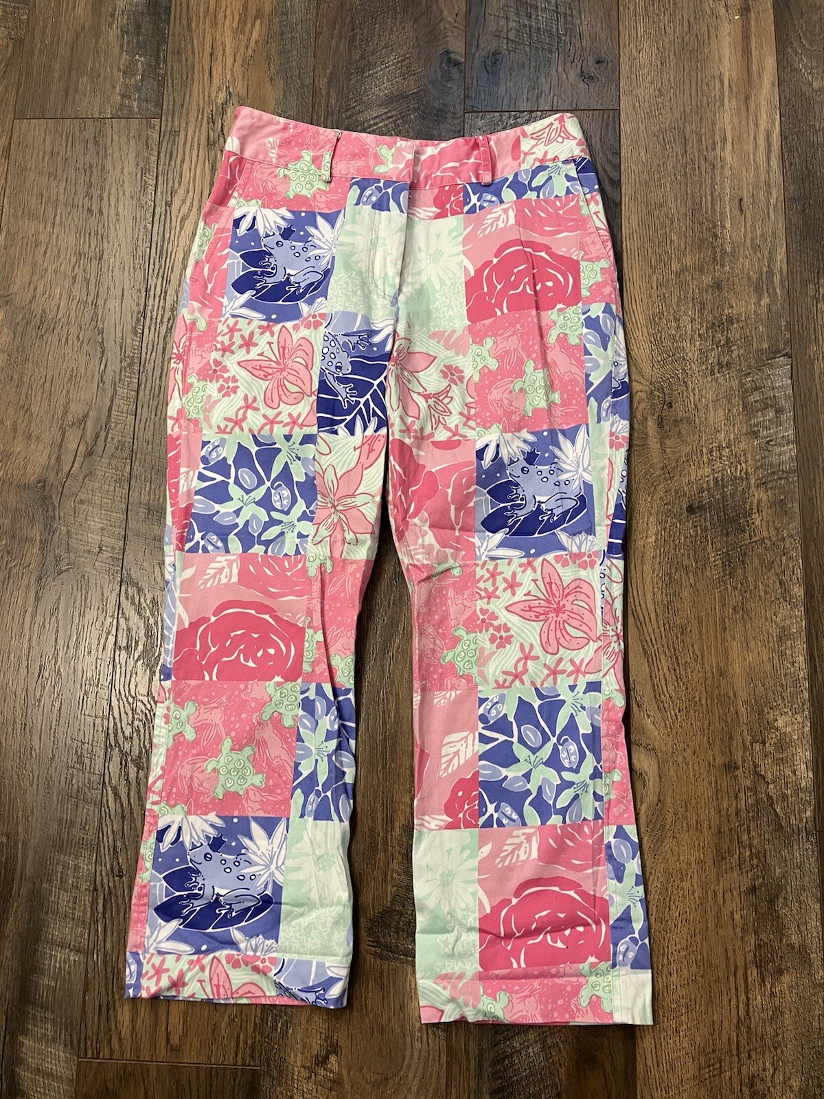 Lilly Pulitzer Patchwork Frog Turle Capri Pants S… - image 1