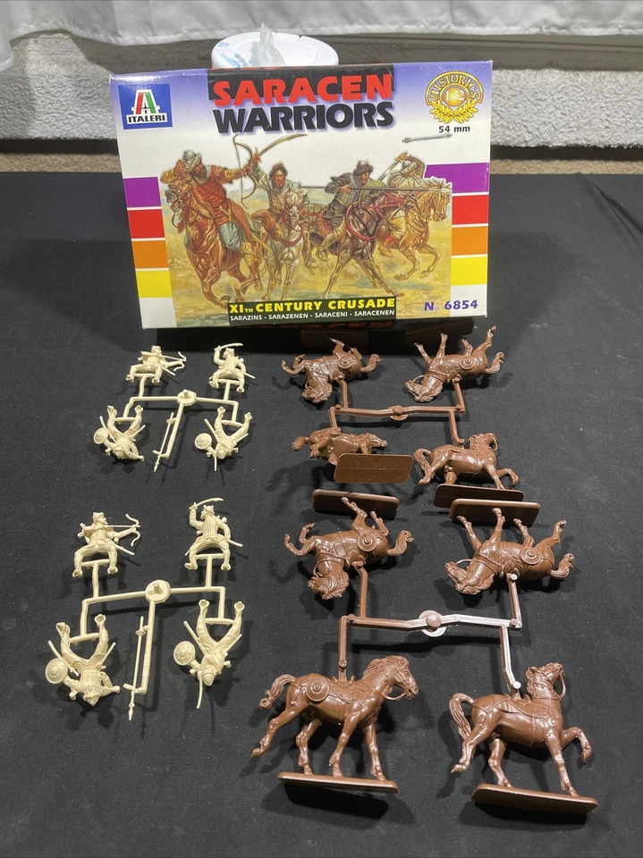 Figuras de plástico Italeri Sarraceno Guerreros XI Cruzada Siglo XI 54mm 1:32 6854 NUEVO EN CAJA Foto 2 de 4
