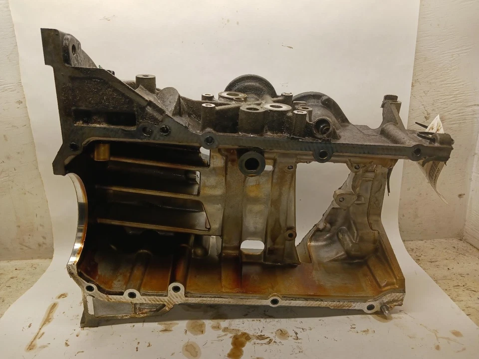 '13-'17 NISSAN SENTRA cárter de aceite superior 1,8 L fabricante de equipos originales 6 meses ¡Como nuevo! Foto 4 de 4