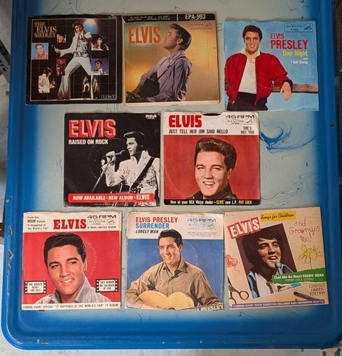 Lot Of 8 Elvis Presley 45s - Used Condition Varies - Stack 1