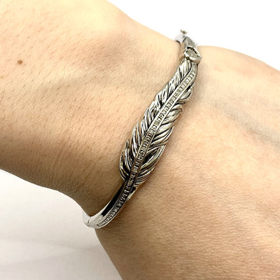 Versilberter Diamant Armreif ''Federn erscheinen, wenn Engel nahe sind'' Armband