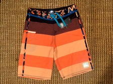 QUICKSILVER NEW BRIGGS BOARDSHORTS YOUTH SIZE 26 ORANGE SWIMSUIT Shorts