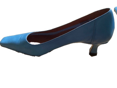 hellblaue Pumps Gr. 39 (CHIO) , wenig getragen - sehr guter Zustand