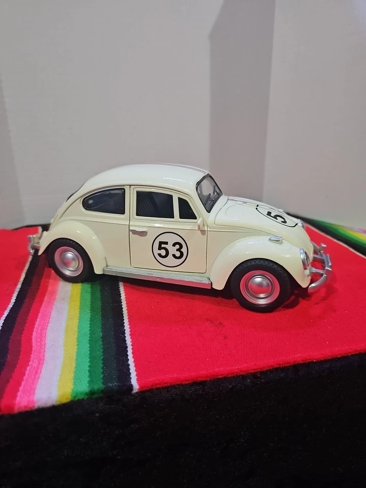 1:18 VOLKSWAGEN Escarabajo Coche Aleación Modelo Diecast con Luz de Sonido Niños Regalo NUEVO Foto 2 de 4