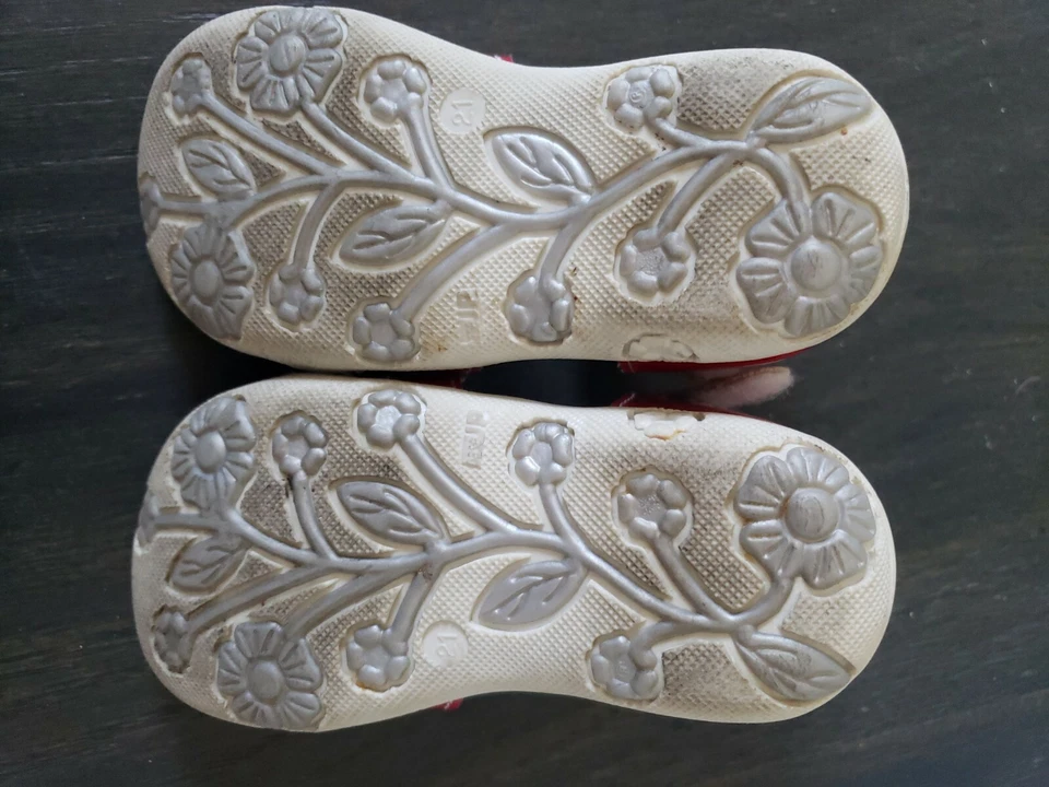 Melania Girls Adjust Sandals red patent Leather size 21 Italy Eur Fashion - Image 4 of 4