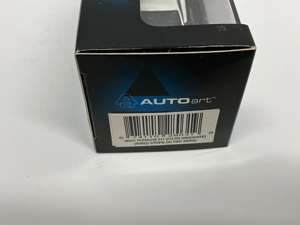 1:64 AUTOart PORSCHE 911 GT23 RS 2004 (WHITE) Red wired stripe on two sides - Image 3 of 4