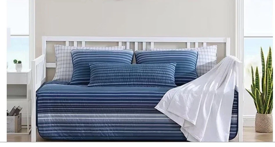 Edredón acolchado a rayas gris azul Nautica nuevo con etiquetas decoración del hogar Foto 4 de 4