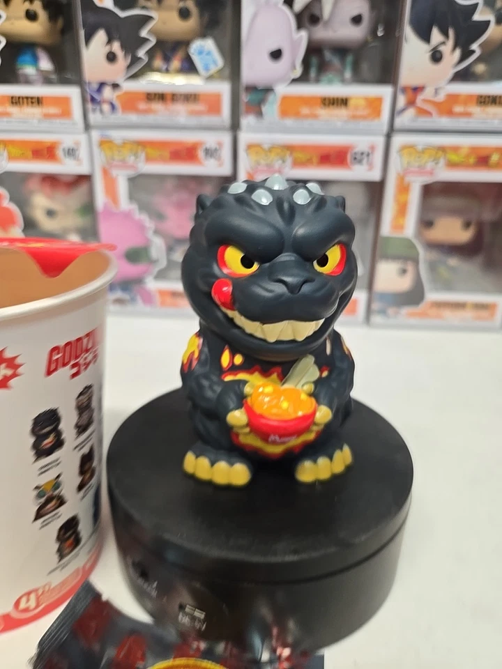 Горящая фигурка Годзиллы Рокимото - редкая 1/48 - Изображение 2 из 3