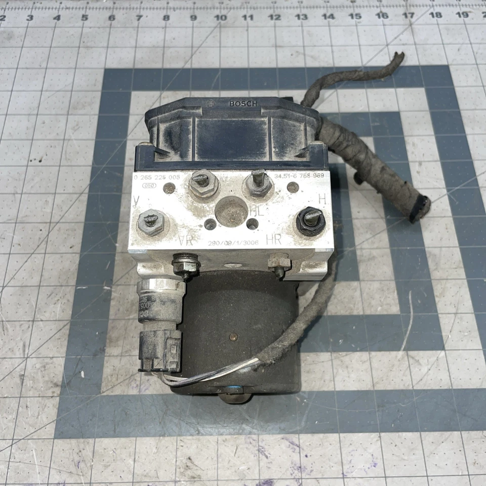 1999 2003 BMW E38 E39 740I 740IL 750IL 530i ABS SYSTEM HYDRAULIC ANTI LOCK PUMP - Image 4 of 4